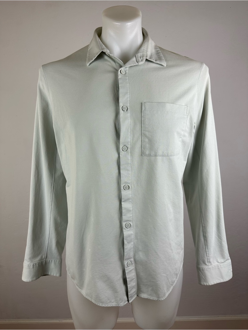 lululemon athletica Men's Long-Sleeve Button-Down Shirt